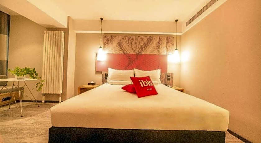 ibis Shenyang north station