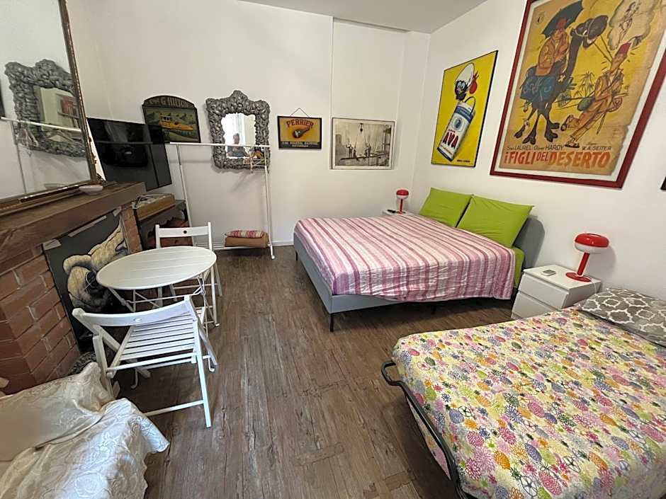 Room Saronno + B&B