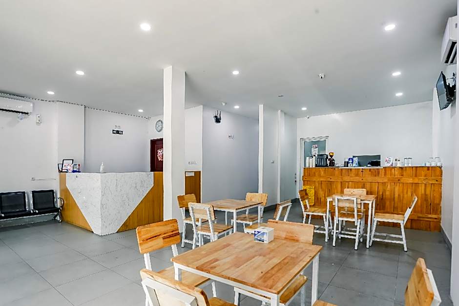 RedDoorz @ Seindo Hotel Medan