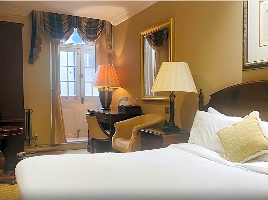 The Colonnade London