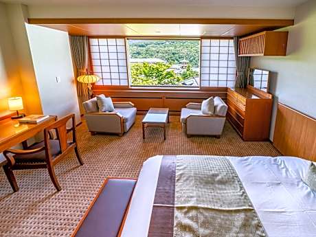 Forestwing Twin Room Garden Side