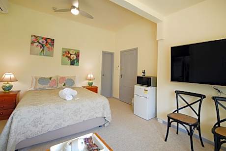 Riverview Boutique Motel