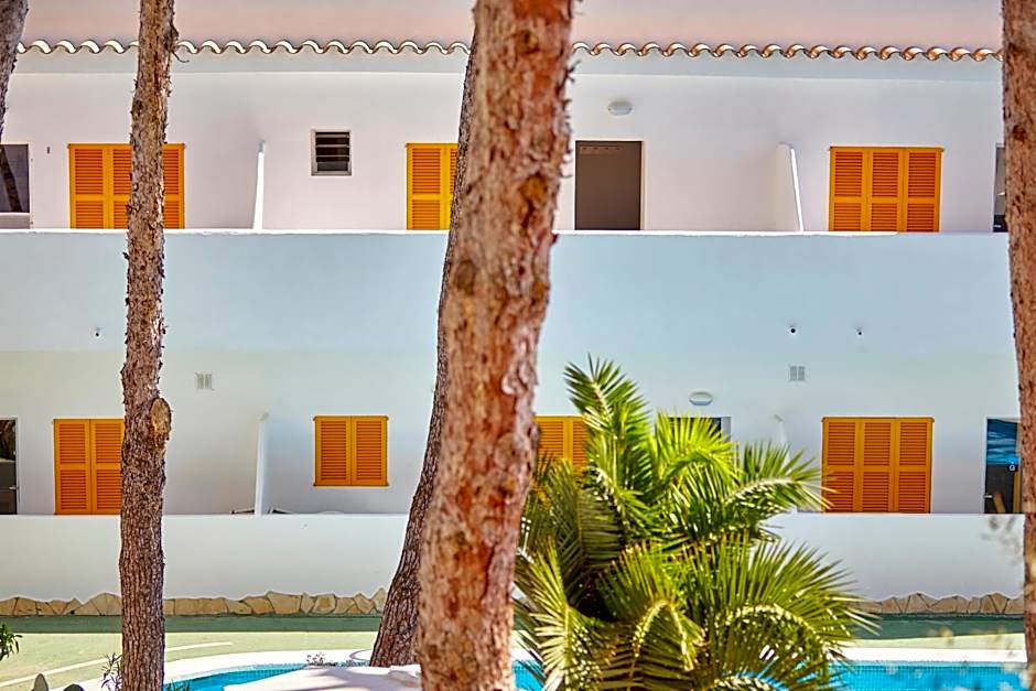 Gavimar Ariel Chico Hotel and Apartments