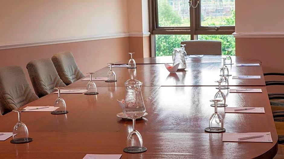 Holiday Inn Rotherham-Sheffield M1Jct.33 By IHG