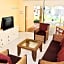 VILLA PARA 8p 6A 2M dentro del HOTEL a un costado del Krystal IXTAPA cuenta con playa y WIFI