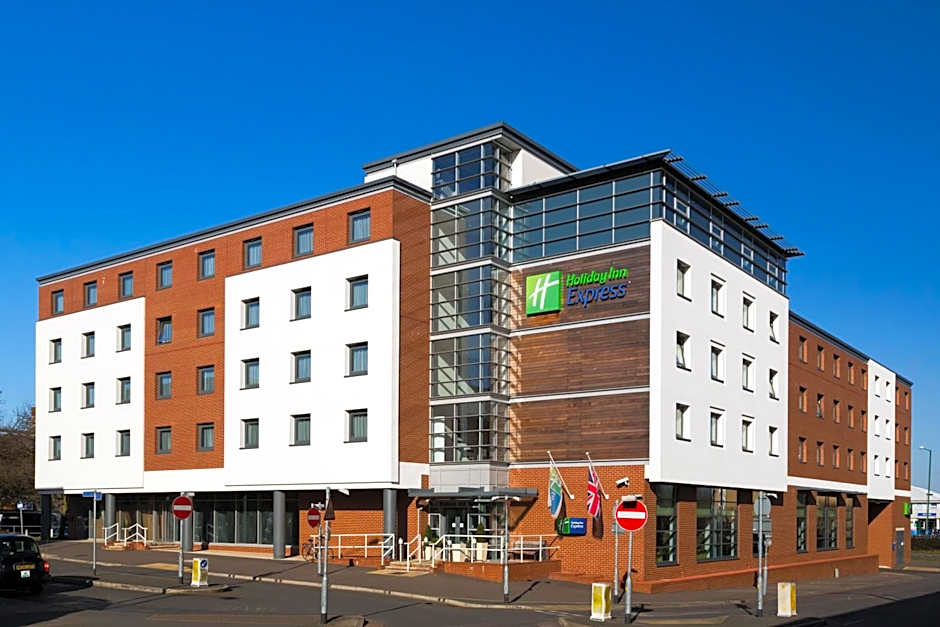 Holiday Inn Express Harlow By IHG