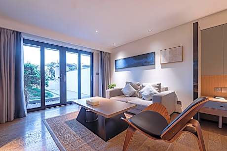 Business Suite