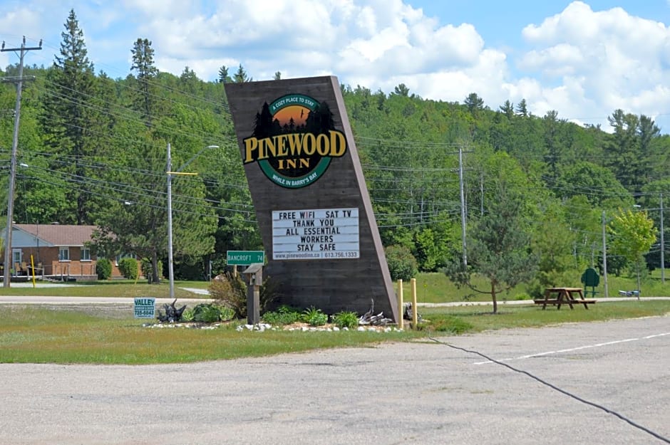 Pinewood Inn