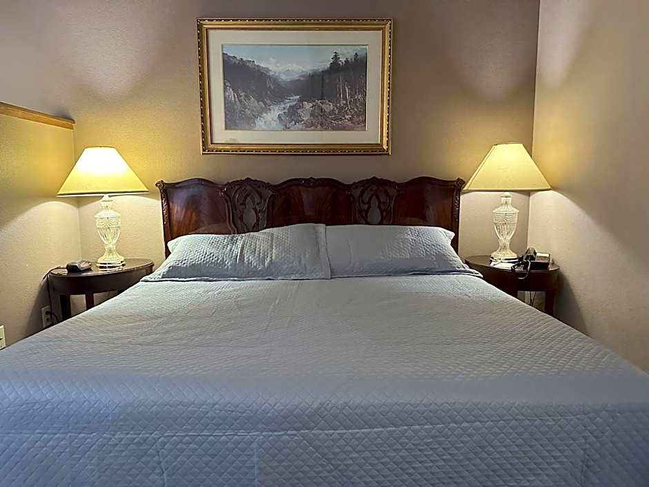 Timber Lodge Inn