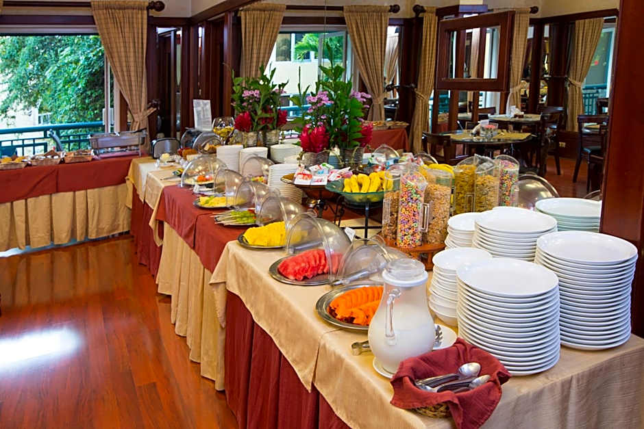 Apartotel & Suites Villas del Rio