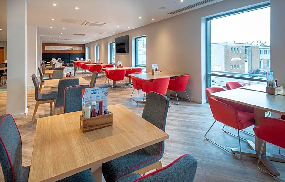 Holiday Inn Express Stevenage By IHG