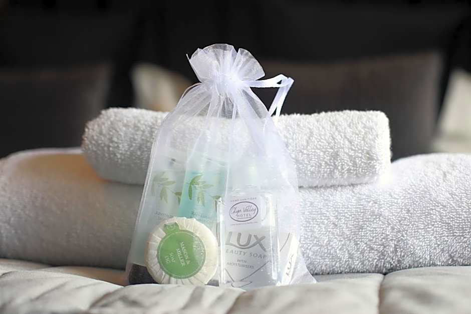 OYO Glyn Valley Hotel