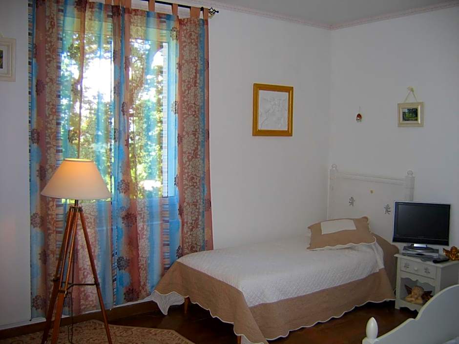 La Maison Jaune
