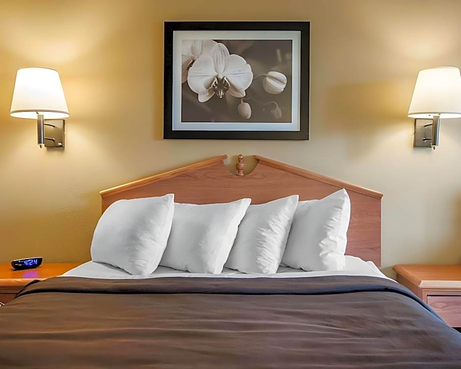 Quality Inn Airport