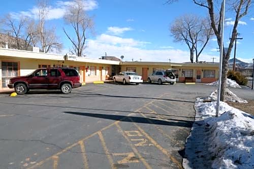 Rainbow Motel