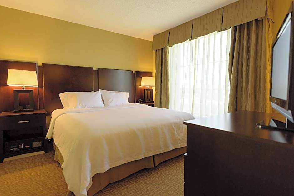 Embassy Suites by Hilton Minneapolis-North