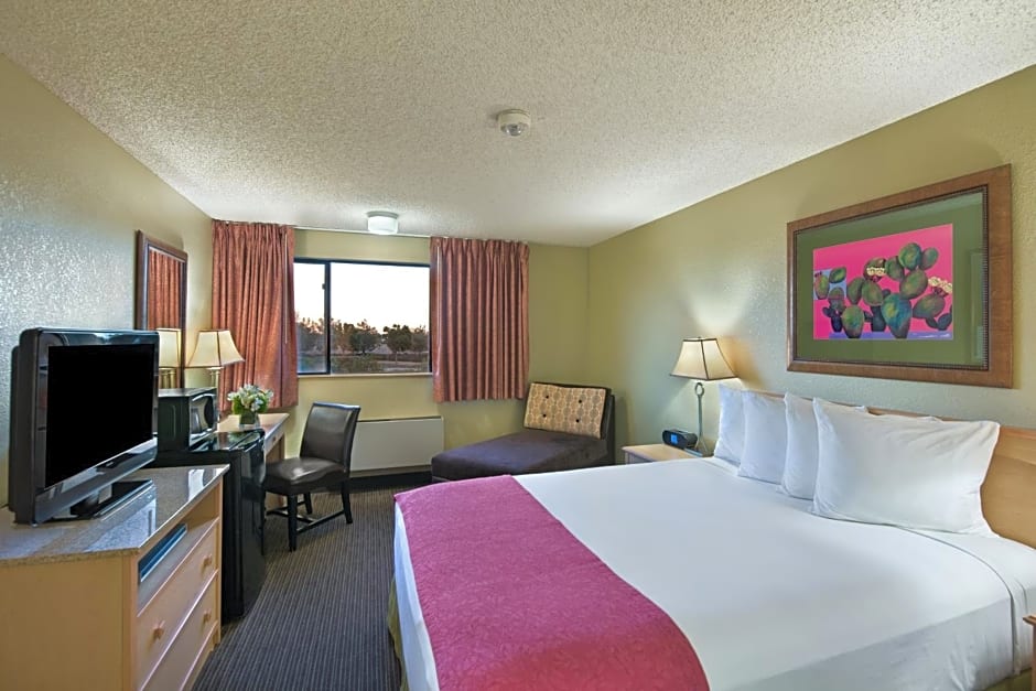 Oxnard Inn Lancaster