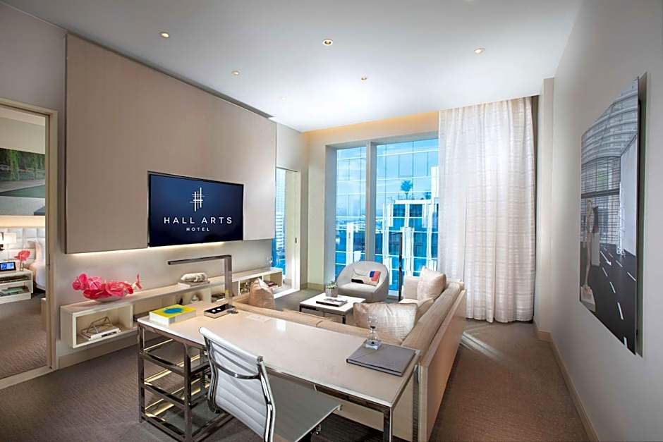HALL Arts Hotel Dallas, Curio Collection by Hilton