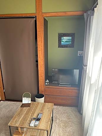 Guest House Aoshima Tei (Mountain Room)