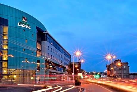 Holiday Inn Express Dundee By IHG