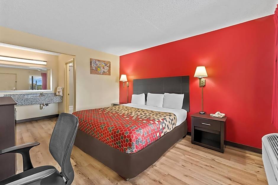 Econo Lodge Fredericksburg near I-95