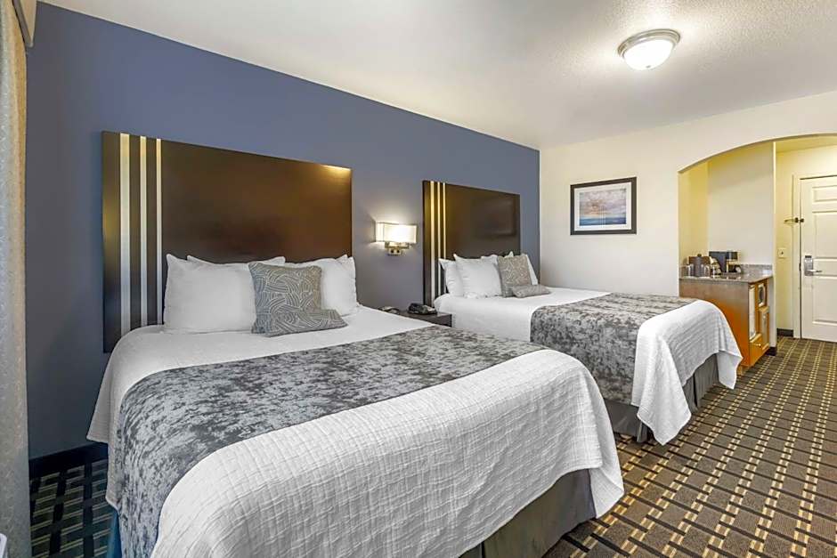 Best Western Plus Edmonds Harbor Inn