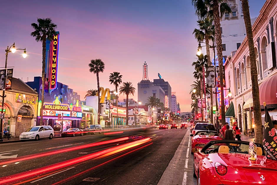 Los Angeles 3BR Villa Suites with Free Parking