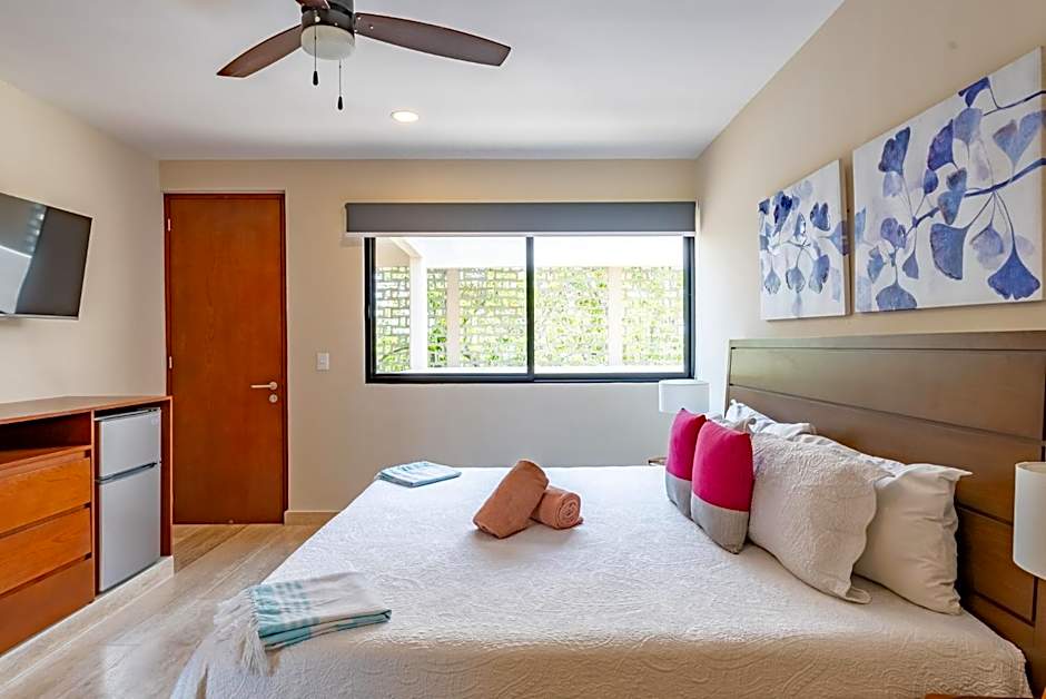 Luxury Apt Gym Jacuzzi WIFI Starlink