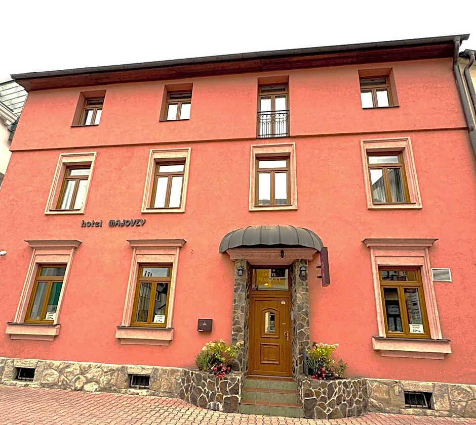 Hotel Majovey