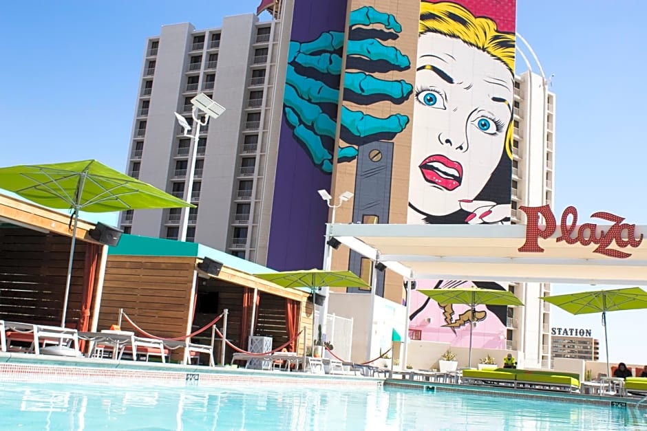 Plaza Hotel & Casino