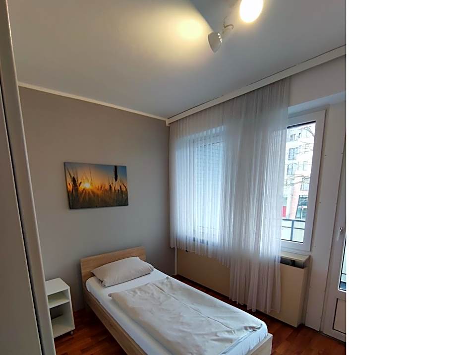 Gästehaus am Bahnhof, Self-Check-In