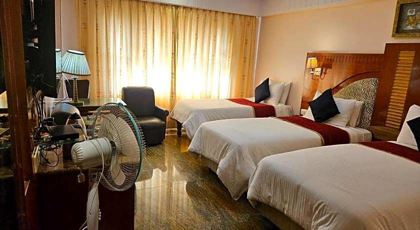 Golden Metro Hotel