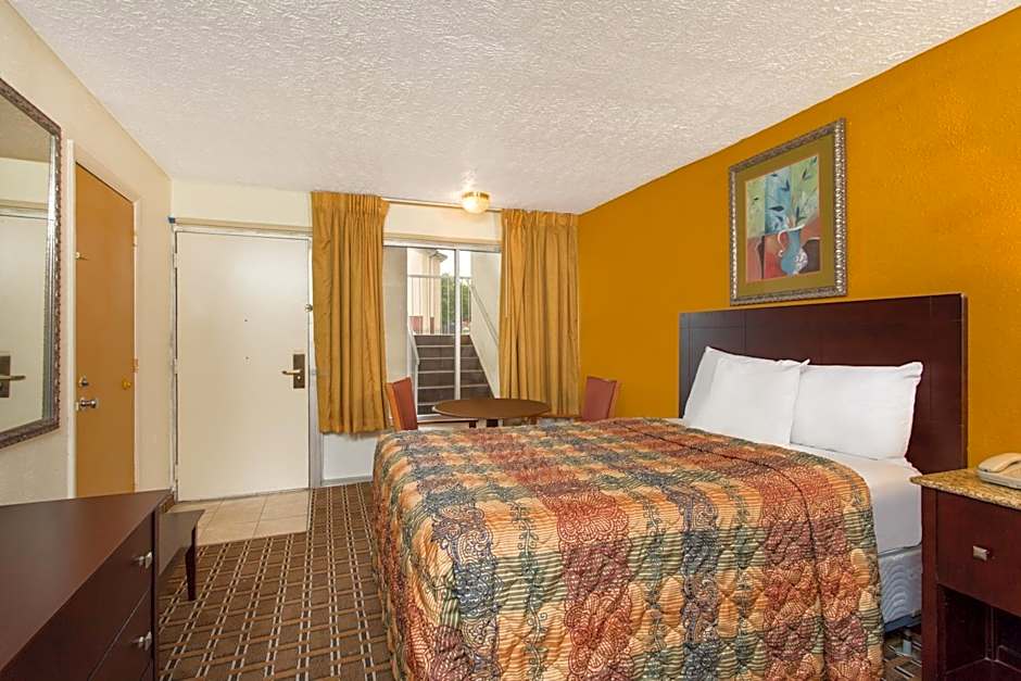 Days Inn by Wyndham Chester