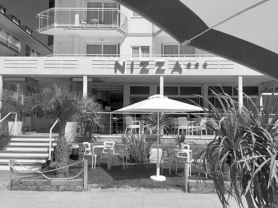 Hotel Nizza Frontemare Superior 3 Stelle