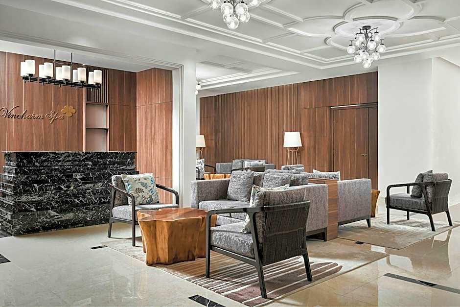 Four Points by Sheraton Lang Son