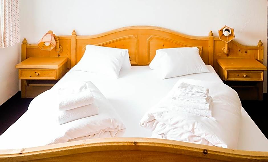 Workation Apartments - 24-7 Self-Checkin - Hotel Postigliun Sedrun