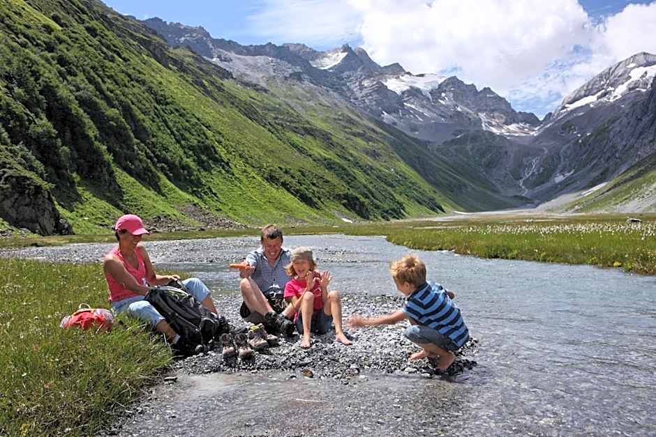 Familienhotel Alpina