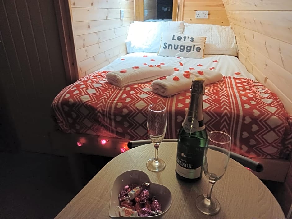 Nesswood Glamping Holiday Pods