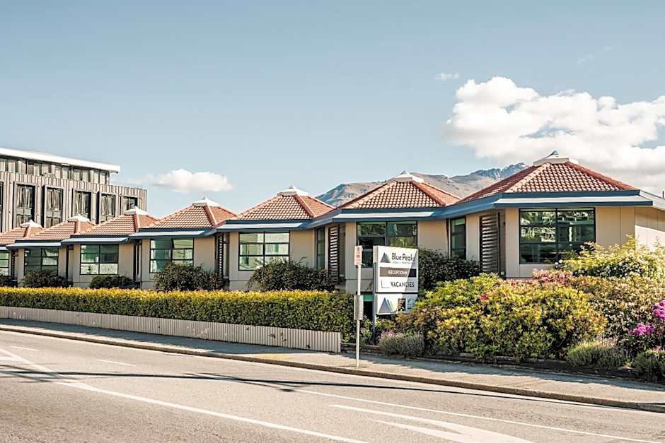 Blue Peaks Lodge