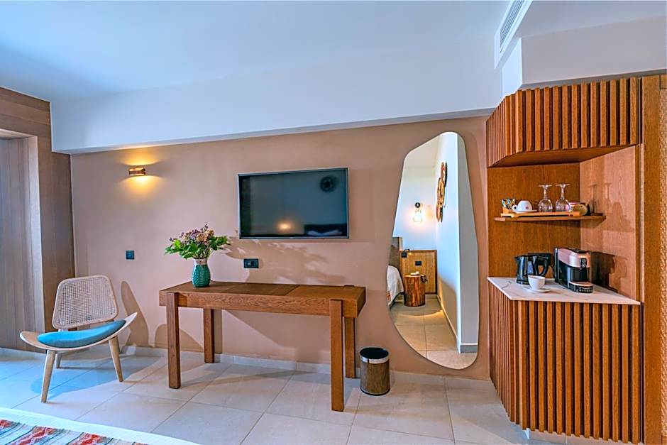 Minos Ambassador Suites & Spa - Adults only