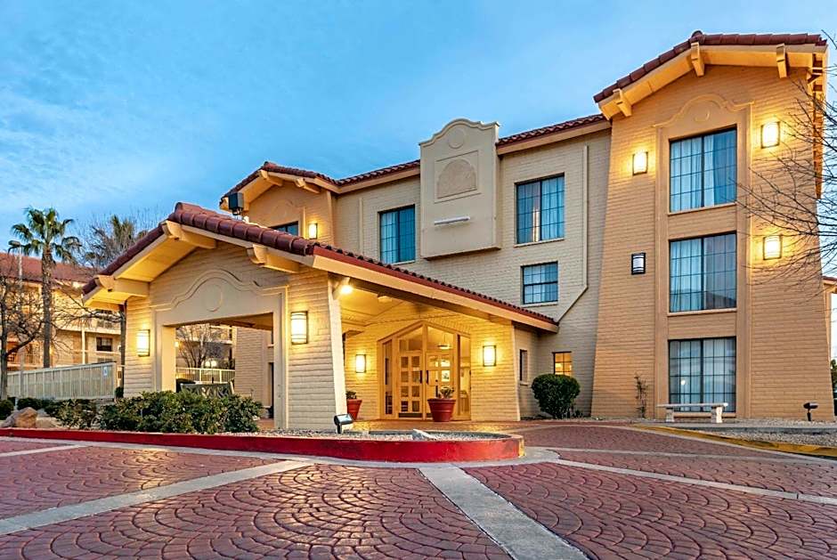 La Quinta Inn & Suites by Wyndham El Paso West