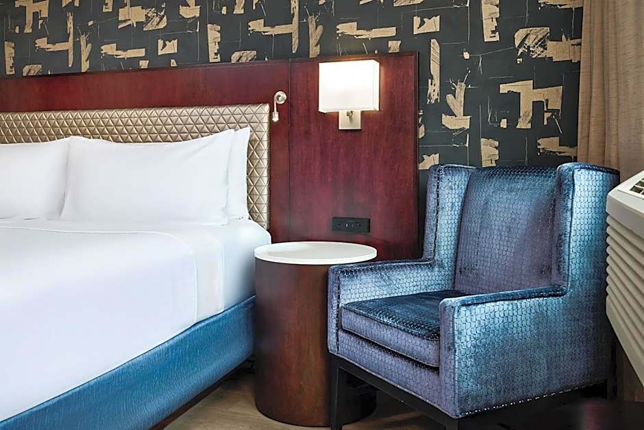 Hotel Alex Johnson Rapid City, Curio Collection by Hilton