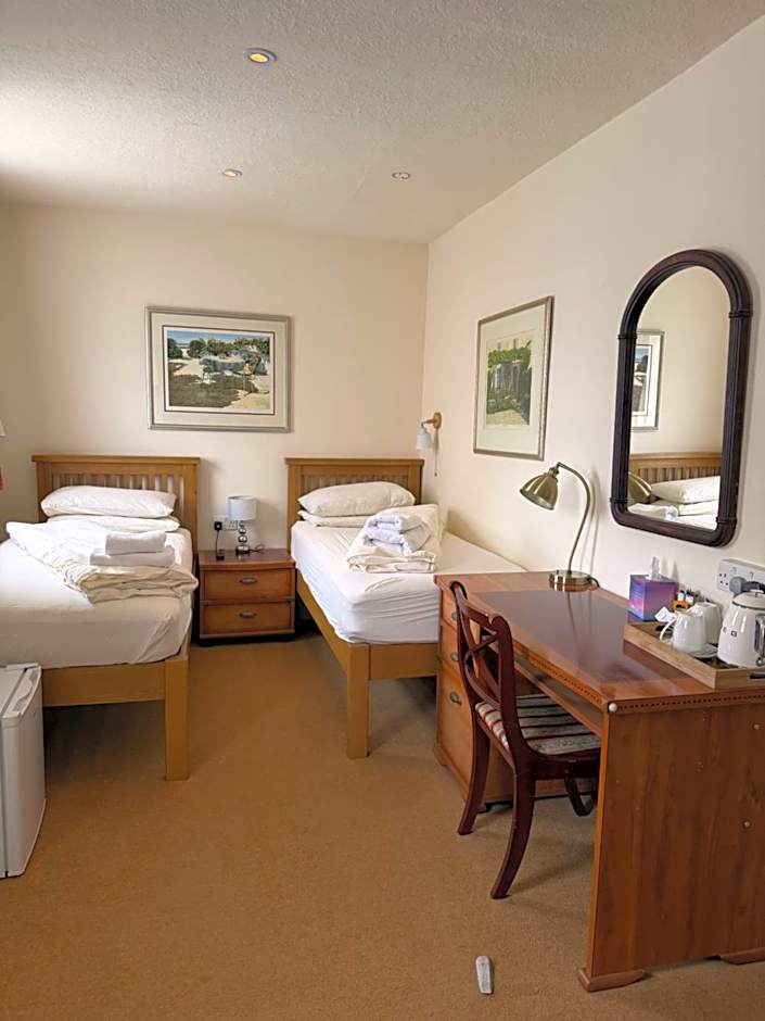 Oakwood Bed and Breakfast Heathrow