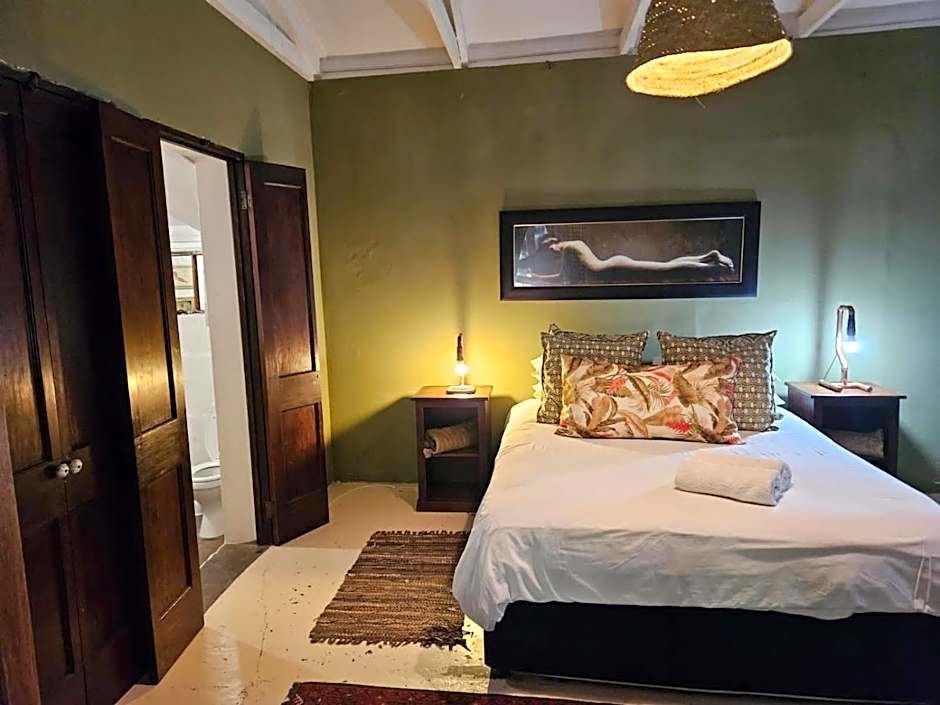 The Riverdeck Accommodation and Backpackers