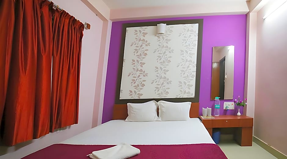 Hotel Pushpa (Berries Group Of Hotels)