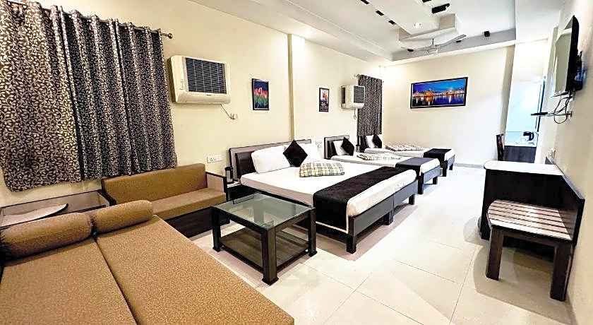 Hotel Sarovar Regency