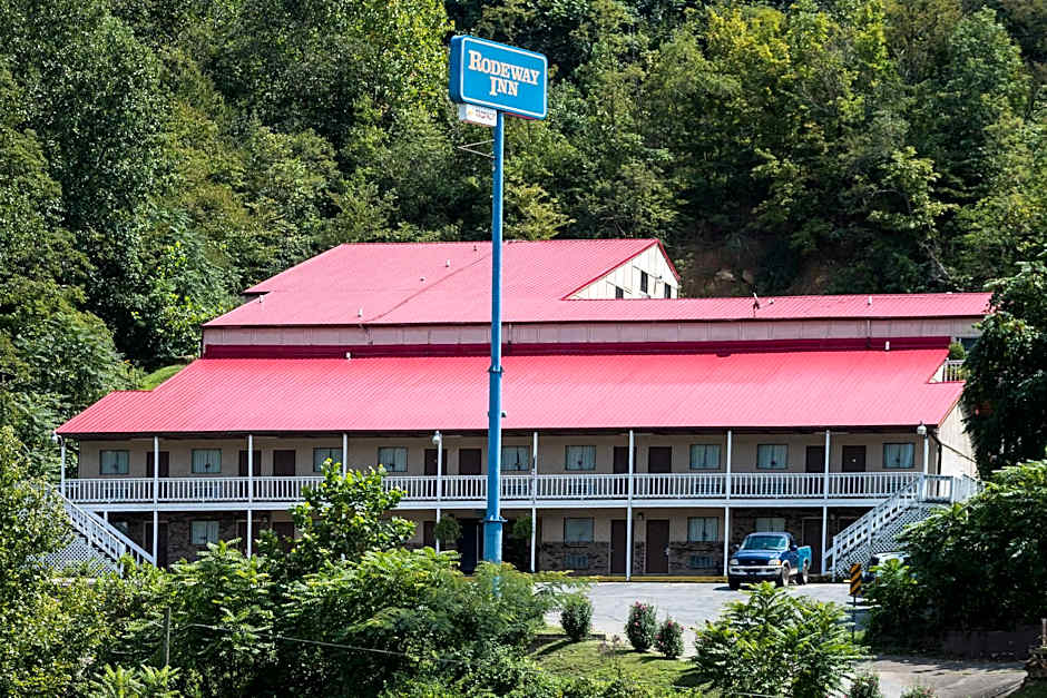 Chapmanville Inn