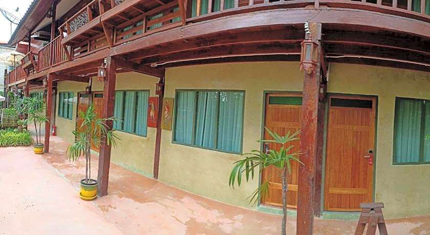 Chuchaiburi Sri Amphawa