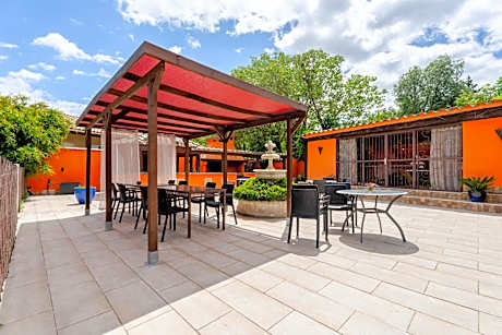 One-Bedroom Apartment with Terrace