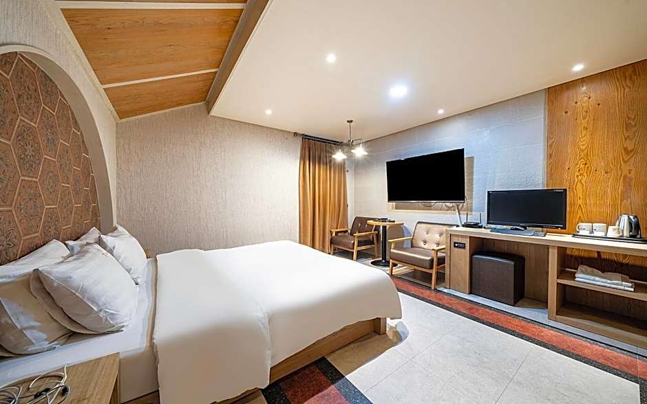Hwaseong (Hyangnam) elga tourist hotel